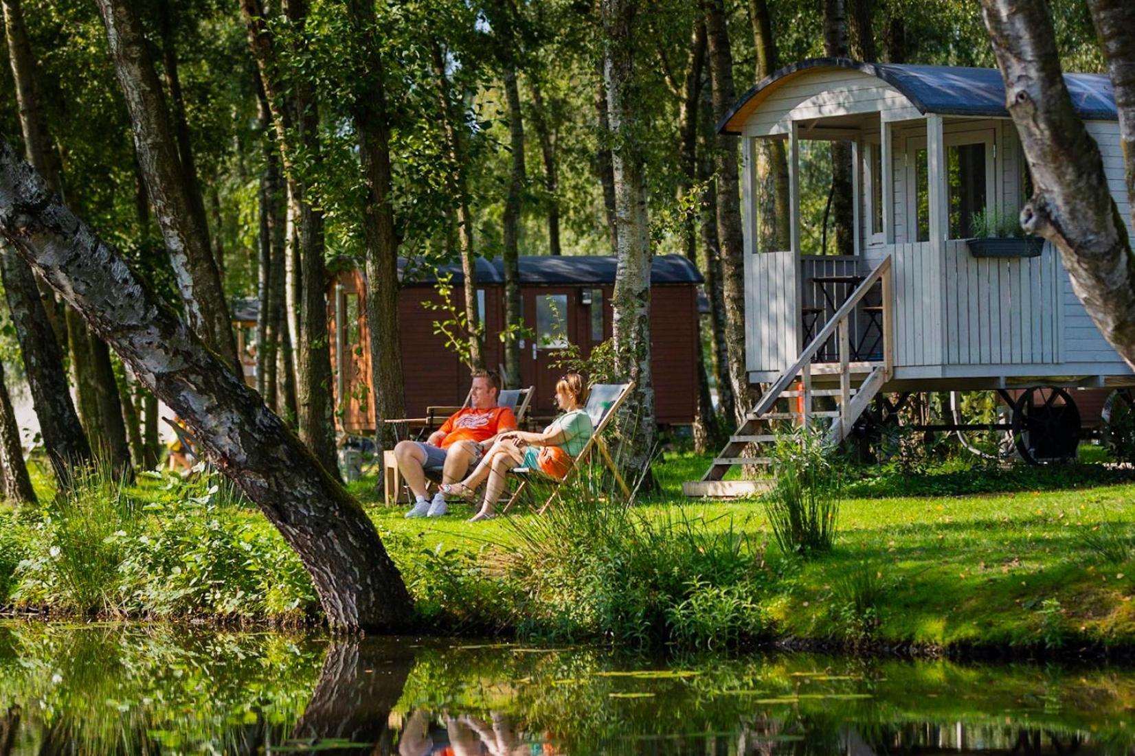 ホテル Glamping - 25 Min Roermond, Maasmechelen & Maastricht Kinrooi エクステリア 写真